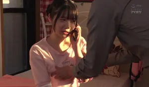 Bố dượng phát hiện hoa nhỏ riêng của cô vợ là diễn viên jav