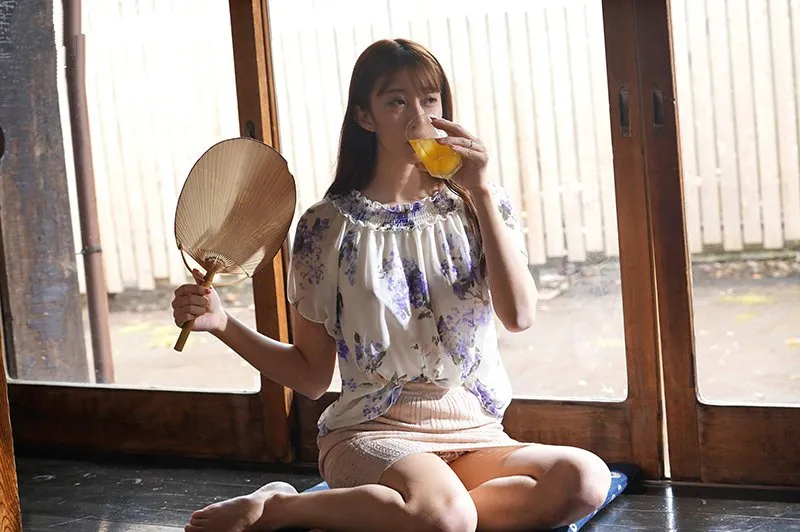 Mùa hè buồn chán ở quê chịch vợ yêu nhà sát bên thiếu thốn vì lấy người chồng già