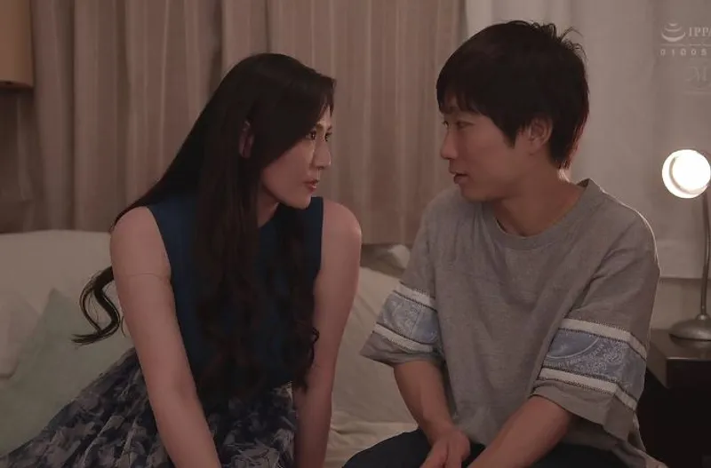 ông xã lạnh nhạt, vợ uống rượu rồi cắm sừng với cậu sinh viên trẻ