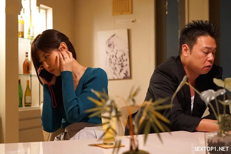 Anh xã yếu, cô vợ tìm đến nhân tình củ