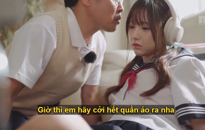 Gã gần nhà giả làm thầy giáo thôi miên em em học sinh để giở trò đồi bại