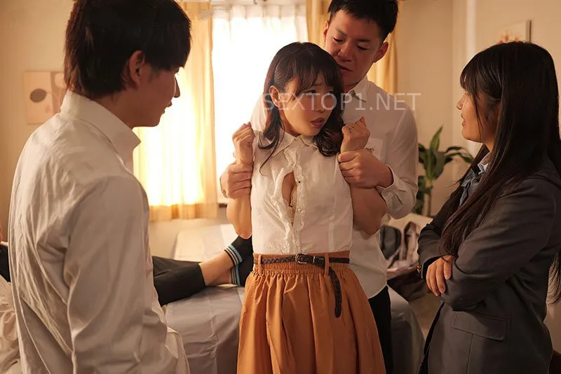 Không ưa má kế, cô bé gọi bạn học về nhà cưỡng hiếp